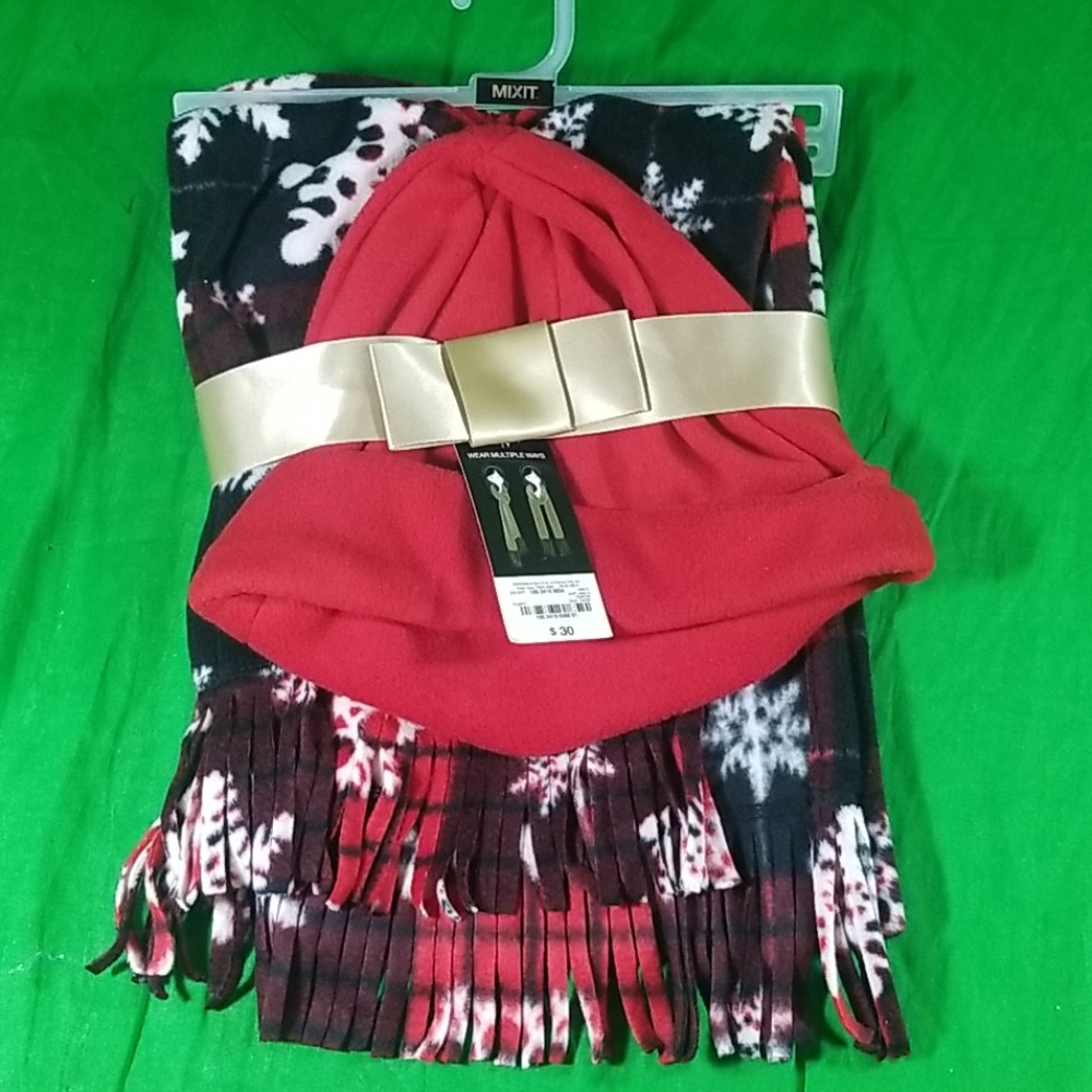 Mixit Hat And Scarf Winter Christmas Pattern